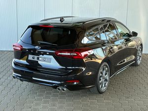 FORD Focus Turnier ST Line X 1.0 7AT / Winterpaket / PDC V&H + Kamera / LED + Kurvenlicht / Alu 17 / *Frei Haus