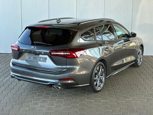 FORD Focus Turnier ST Line X 1.0 7AT / Winterpaket / PDC V&H + Kamera / LED + Kurvenlicht / Alu 17 / *Frei Haus