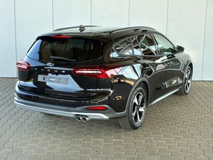 FORD Focus Turnier Active X 1.0 7AT /  Winterpaket / PDC V&H + Kamera / LED + Kurvenlicht / Alu 17