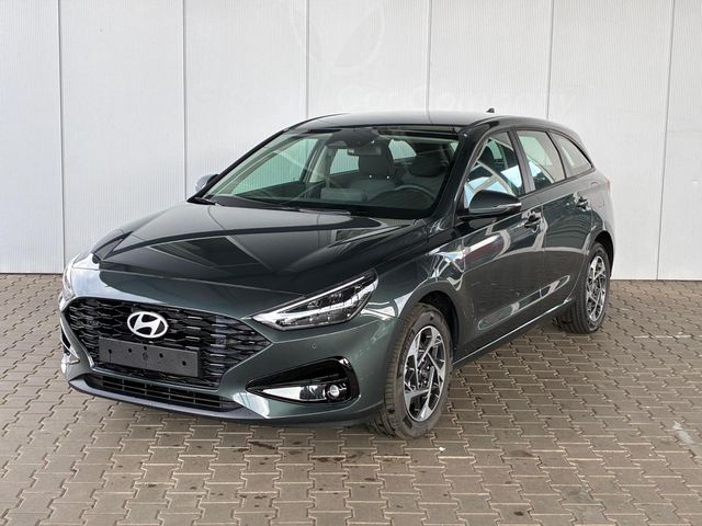 HYUNDAI i30 Comfort 1.5 GDi / LED / Navi / PDC V&H + Kamera / Tempomat / Carplay / Alu 16 / Frei Haus geliefert,