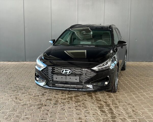 HYUNDAI i30 Kombi Comfort Plus Navi / ACC / Totwinkel Assistent / PDC V&H + Kamera/ Alu 17