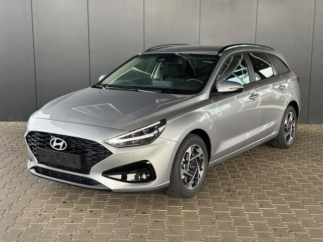 HYUNDAI i30 Kombi Comfort Line 1.6 T-GDI 2WD 7-DCT AT / Tempomat / Kamera / PDC vorne + hinten / Sitz + Lenkradh