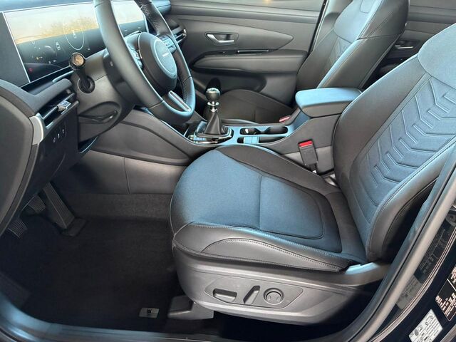 HYUNDAI TUCSON Comfort Plus 1.6 T-GDI 2WD / Matrix-LED / ACC / Shz vo+hi + Lenkradheizung / Elek. Heck / Alu 18