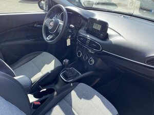 FIAT Tipo Cross Ansicht 12 für Fahrzeugdetailseite