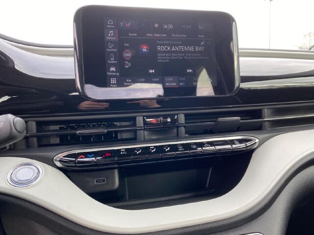 FIAT 500e Action Ansicht 8 für Fahrzeugdetailseite