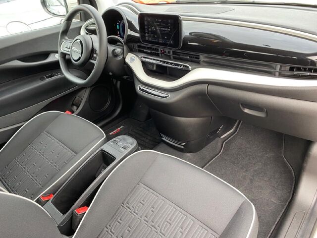 FIAT 500e Action Ansicht 9 für Fahrzeugdetailseite