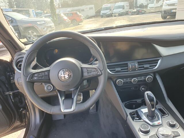 ALFA ROMEO Giulia Veloce Q4 Ansicht 10 für Fahrzeugdetailseite