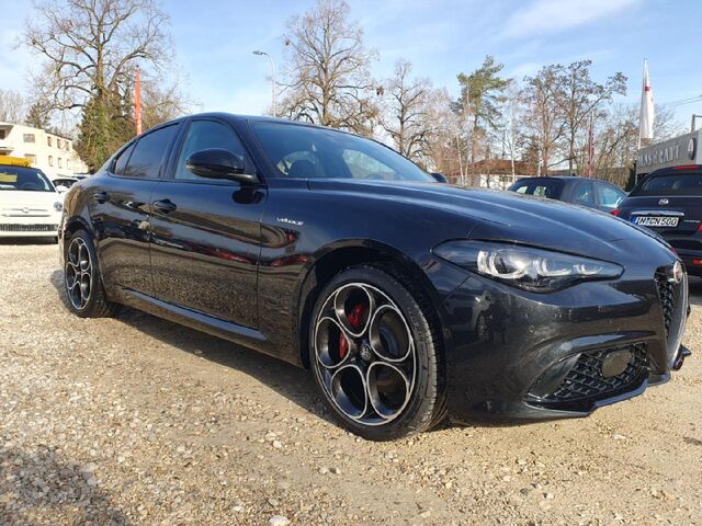 ALFA ROMEO Giulia Veloce Q4 Ansicht 3 für Fahrzeugdetailseite