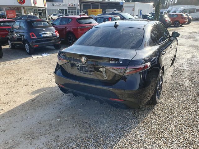 ALFA ROMEO Giulia Veloce Q4 Ansicht 4 für Fahrzeugdetailseite