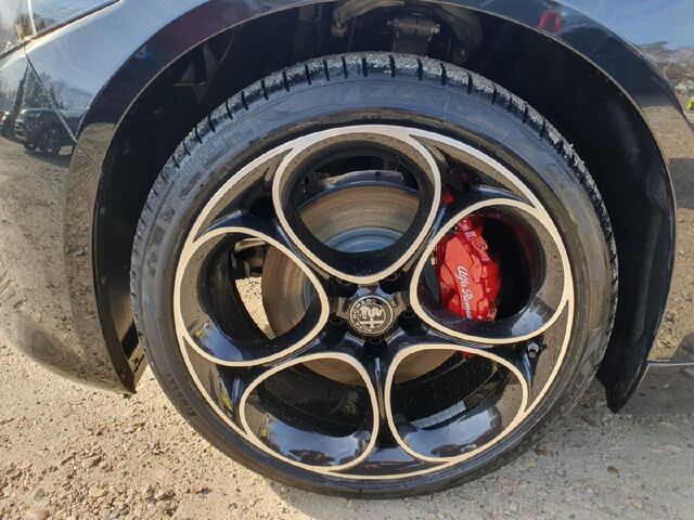 ALFA ROMEO Giulia Veloce Q4 Ansicht 6 für Fahrzeugdetailseite