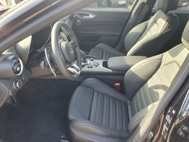 ALFA ROMEO Giulia Veloce Q4 Ansicht 7 für Fahrzeugdetailseite