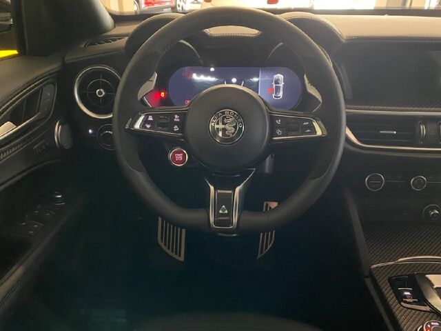 ALFA ROMEO Stelvio Quadrifoglio Q4 Akrapovic*SD*Tech* Ansicht 12 für Fahrzeugdetailseite