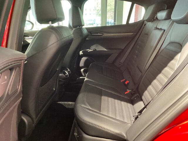 ALFA ROMEO Stelvio Quadrifoglio Q4 Akrapovic*SD*Tech* Ansicht 15 für Fahrzeugdetailseite