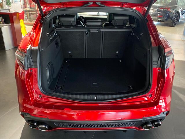 ALFA ROMEO Stelvio Quadrifoglio Q4 Akrapovic*SD*Tech* Ansicht 7 für Fahrzeugdetailseite
