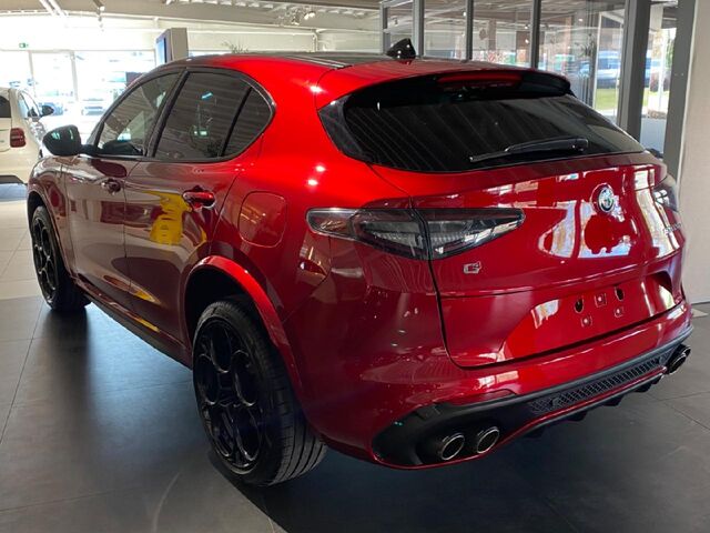 ALFA ROMEO Stelvio Quadrifoglio Q4 Akrapovic*SD*Tech* Ansicht 8 für Fahrzeugdetailseite