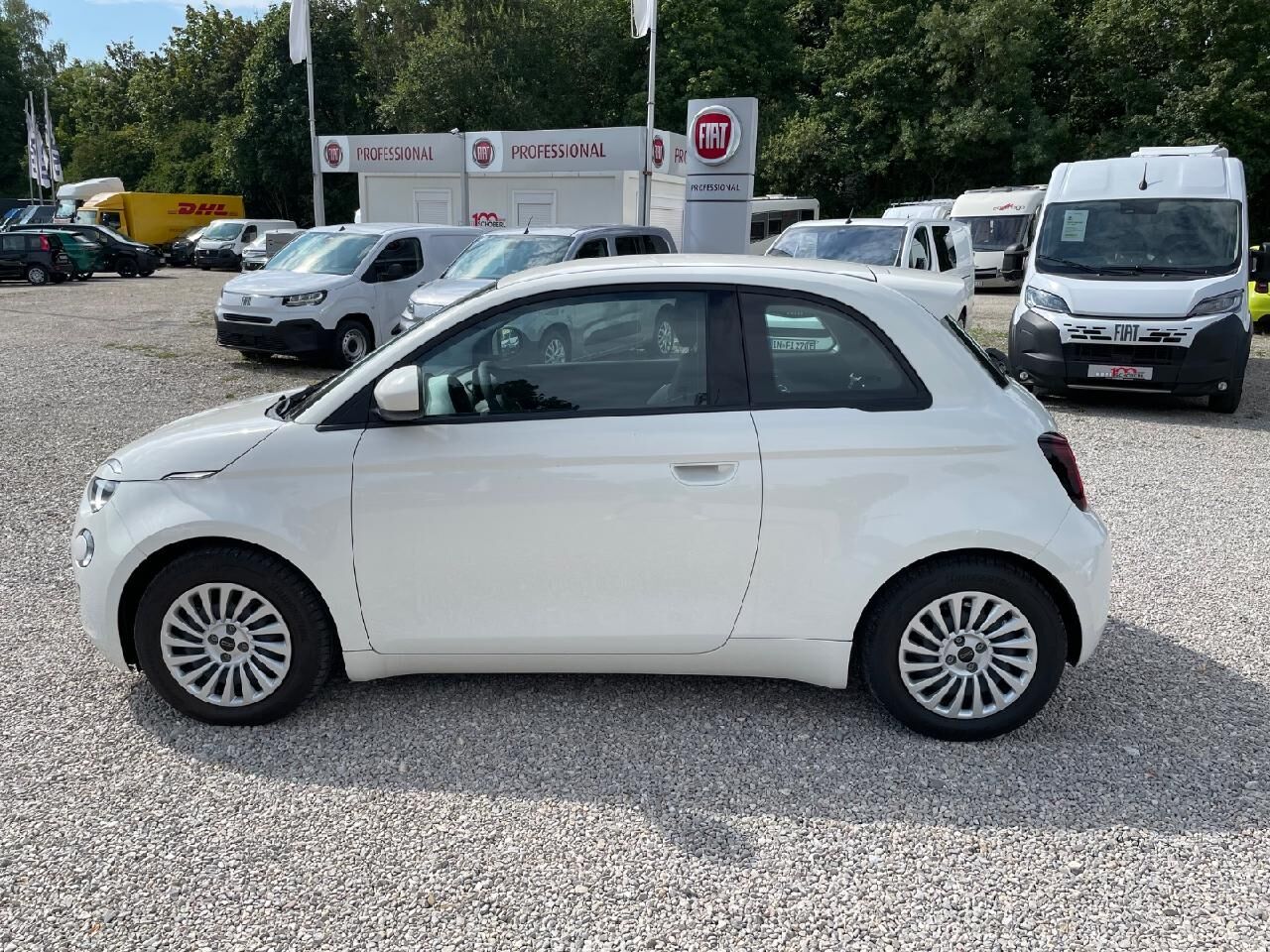 FIAT 500e 42kWh Ansicht 6 für Fahrzeugdetailseite