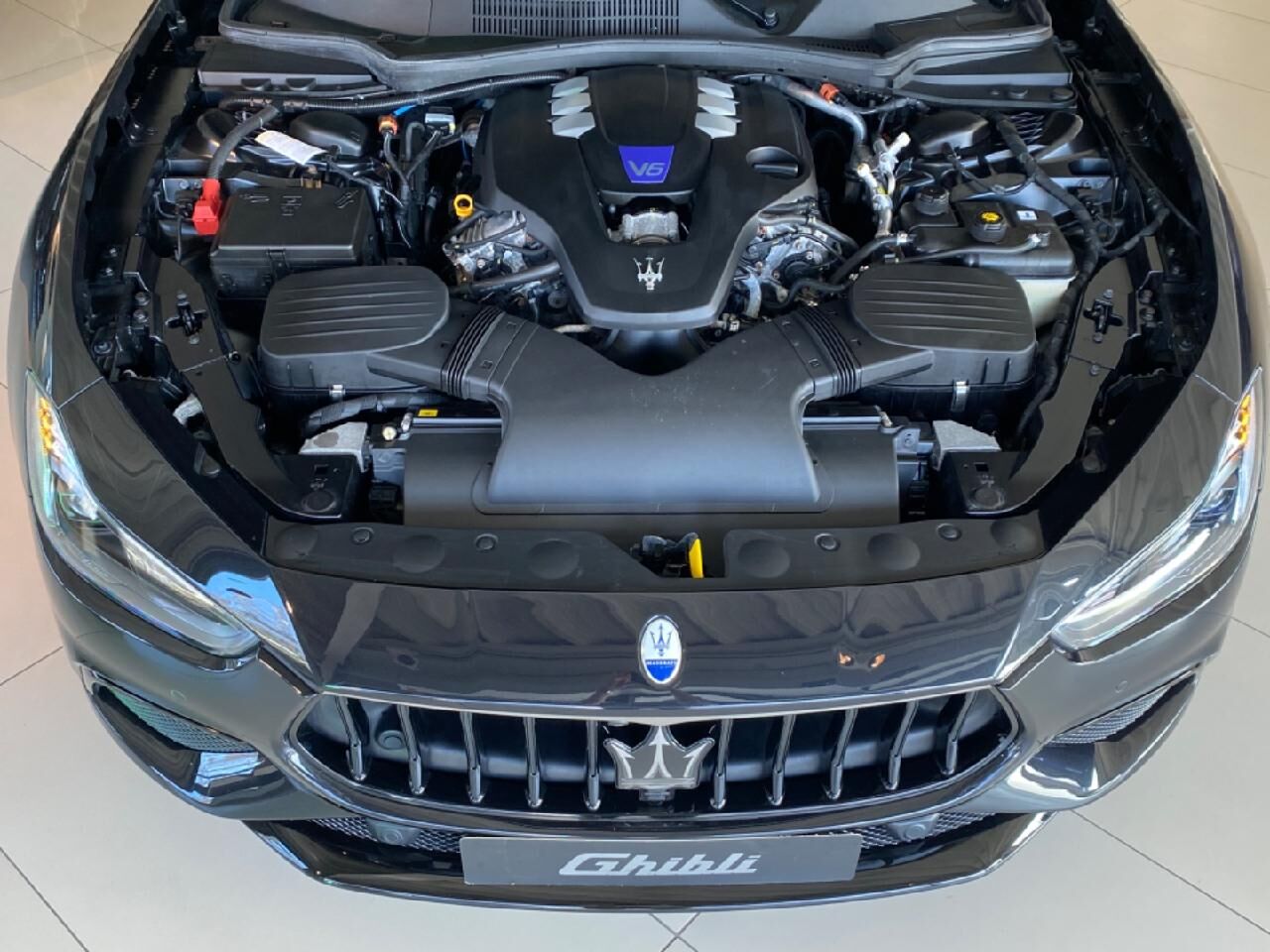 MASERATI Ghibli Modena S Q4 *Maserati-IN* Ansicht 4 für Fahrzeugdetailseite