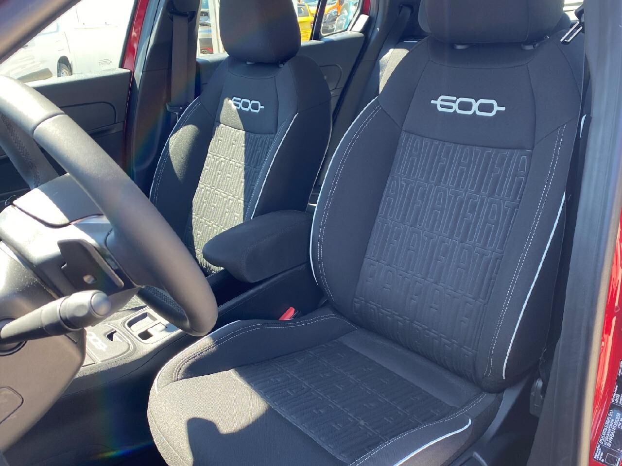 FIAT 600 Hybrid Sonderedition Ansicht 10 für Fahrzeugdetailseite