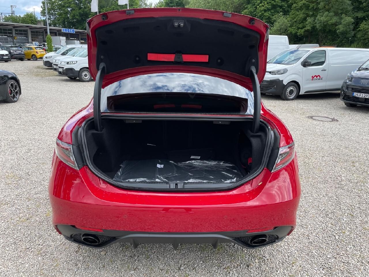 ALFA ROMEO Giulia Veloce Q4 Ansicht 4 für Fahrzeugdetailseite
