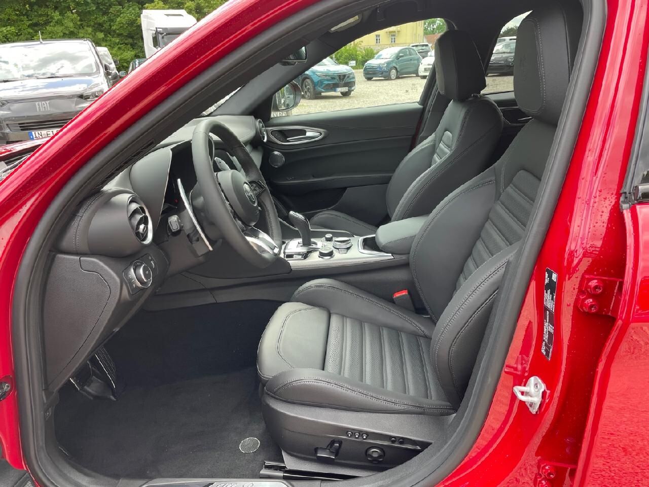 ALFA ROMEO Giulia Veloce Q4 Ansicht 5 für Fahrzeugdetailseite