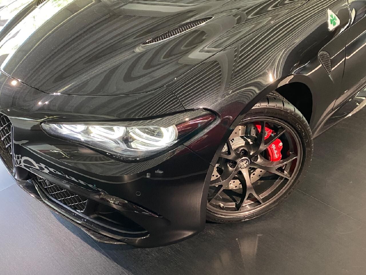 ALFA ROMEO Giulia Quadrifoglio Akrapovic*Tech* Ansicht 2 für Fahrzeugdetailseite
