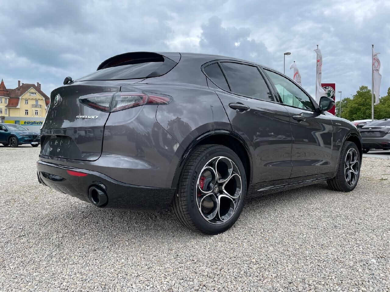 ALFA ROMEO Stelvio Veloce Q4 Ansicht 3 für Fahrzeugdetailseite