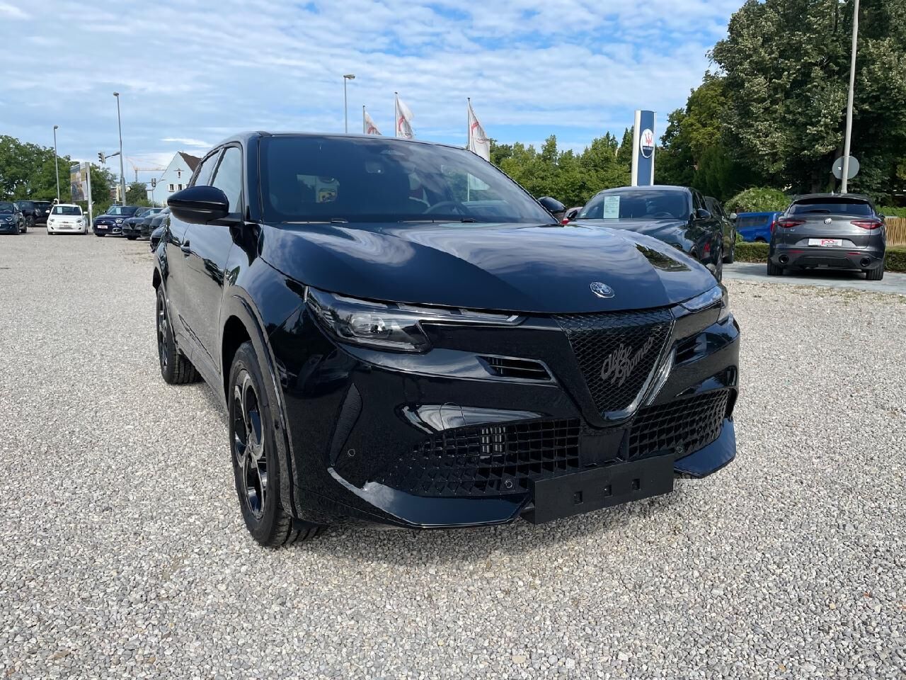 ALFA ROMEO Junior Ibrida TI 107 KW 48-V-Hybrid Ansicht 2 für Fahrzeugdetailseite