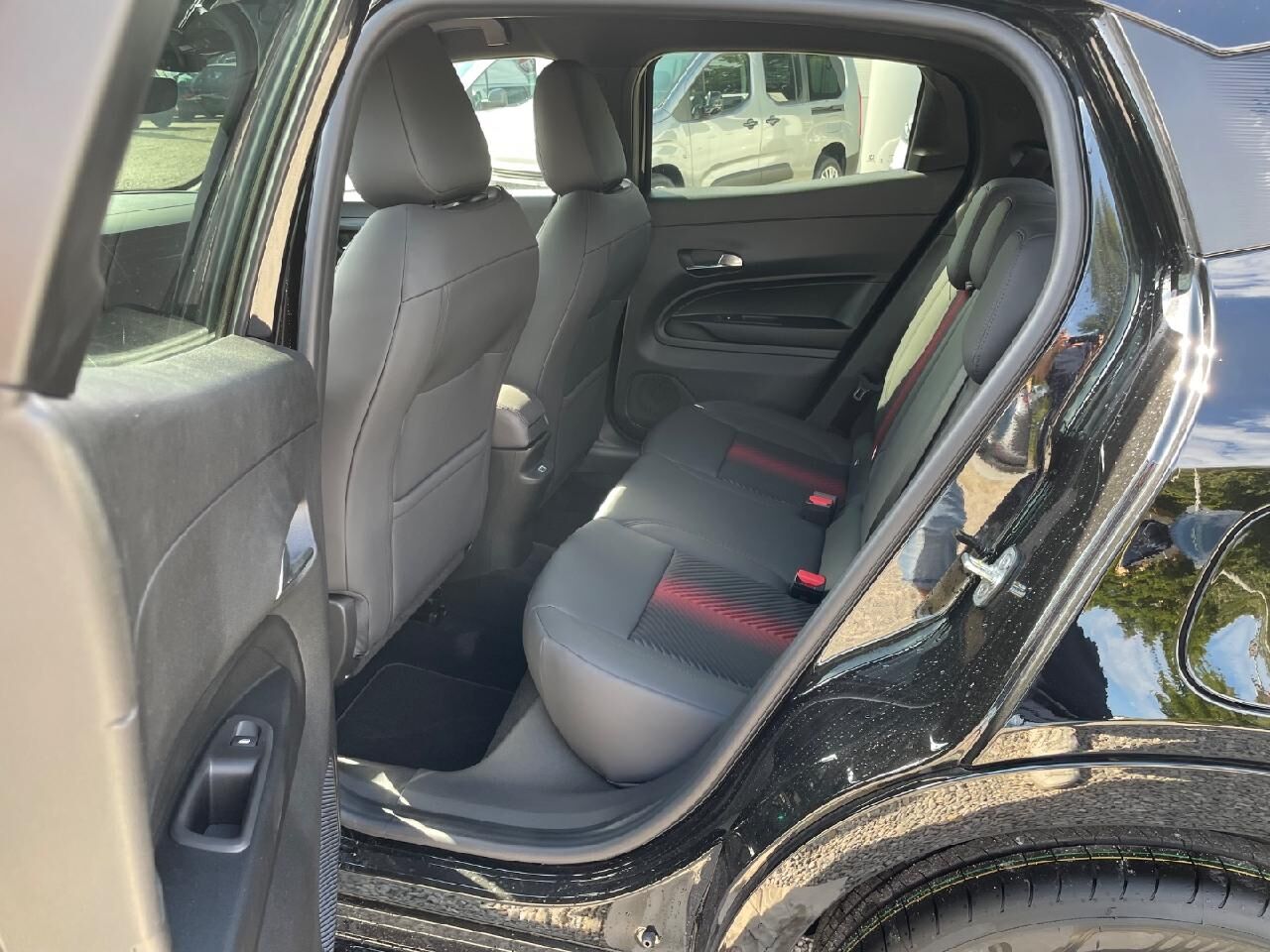 ALFA ROMEO Junior Ibrida TI 107 KW 48-V-Hybrid Ansicht 8 für Fahrzeugdetailseite