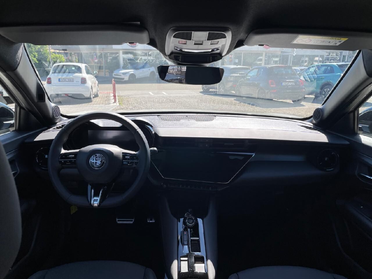ALFA ROMEO Junior Elettrica 115 kW TI Ansicht 10 für Fahrzeugdetailseite