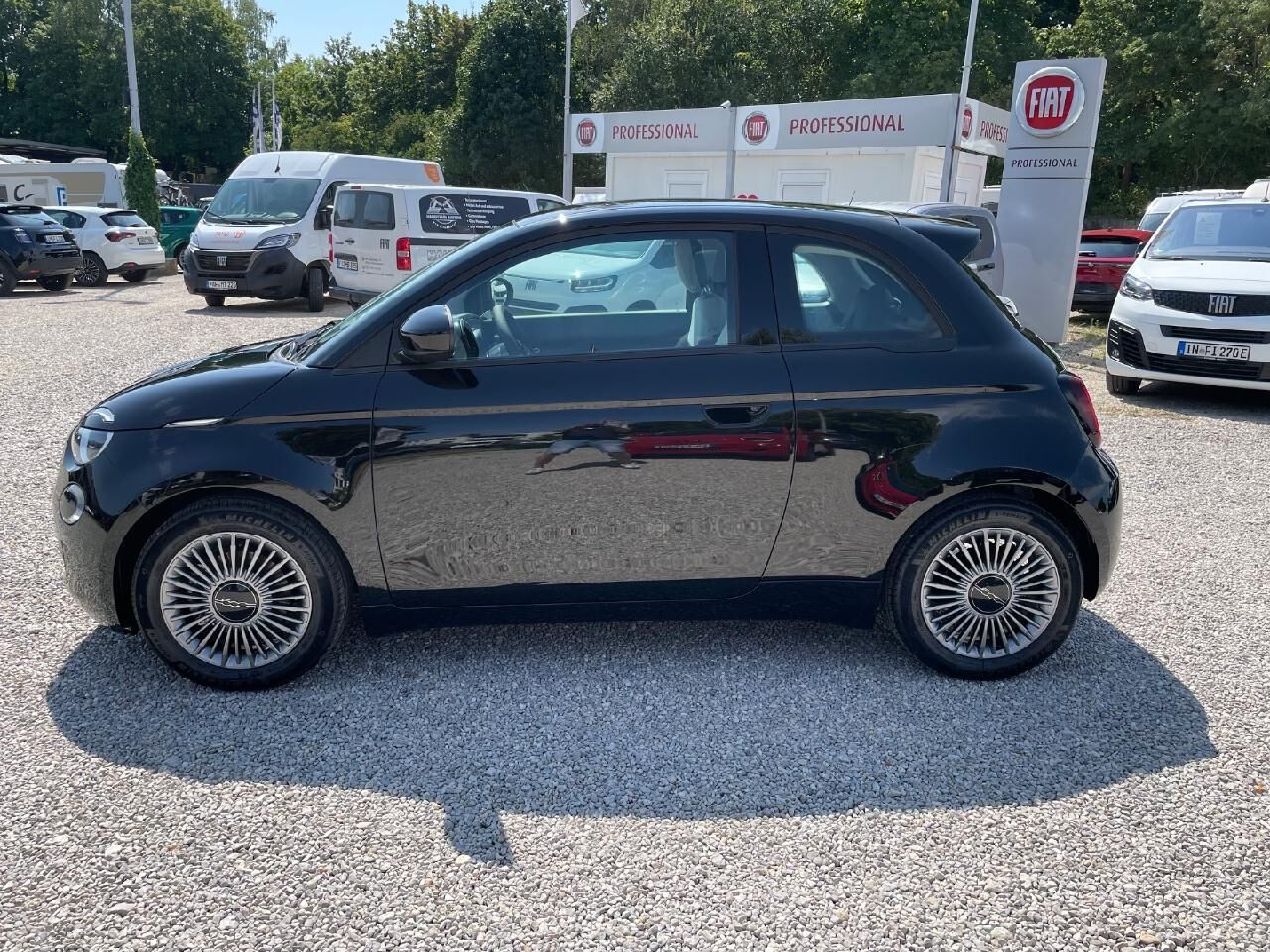 FIAT 500 Lim. 1.0 Hybrid 48 kW Icon Komfort-Paket Ansicht 5 für Fahrzeugdetailseite