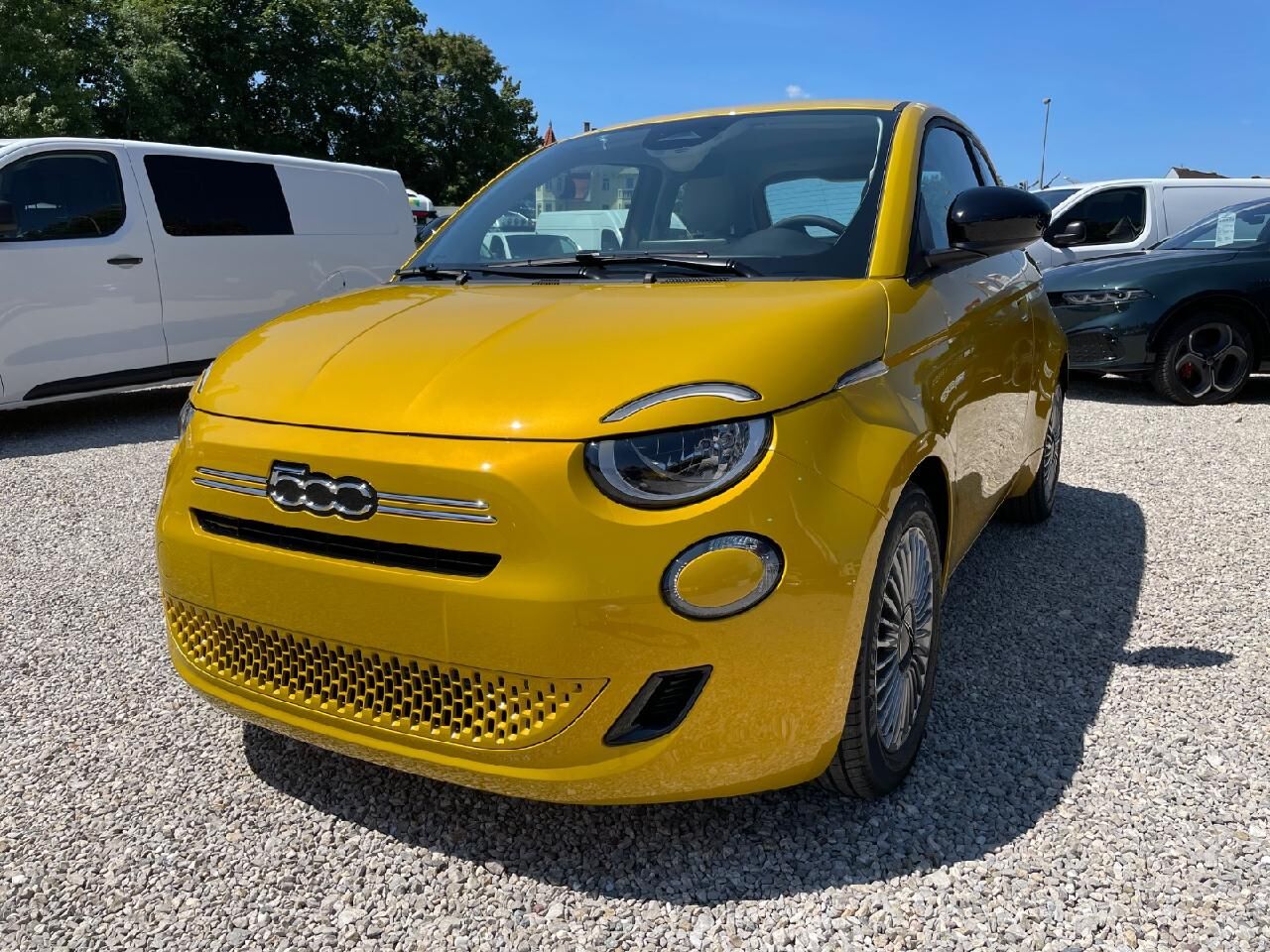 FIAT 500 Lim. 1.0 Hybrid 48 kW Icon inkl. Komfort-Pake Ansicht 1 für Fahrzeugdetailseite