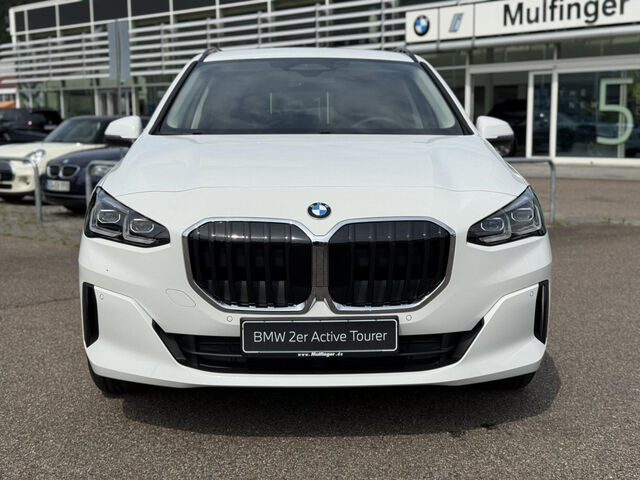 BMW 218 Active Tourer 218i Active Tourer Komfortzugang AHK Adaptiv-LED Ansicht 3 für Fahrzeugdetailseite
