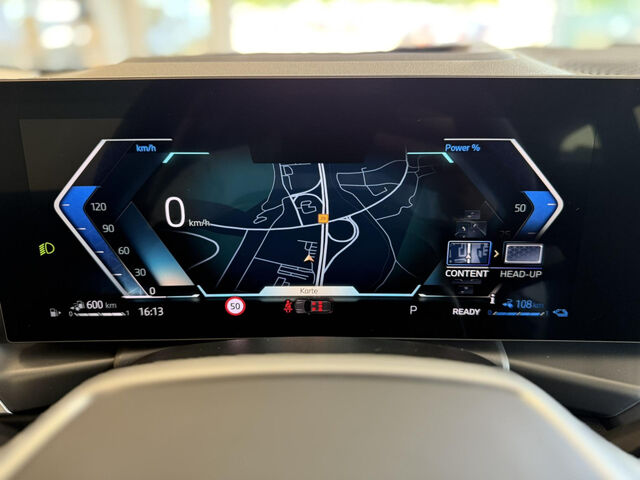 BMW 330 e xDrive Touring LED HUD AHK 18 Ansicht 12 für Fahrzeugdetailseite