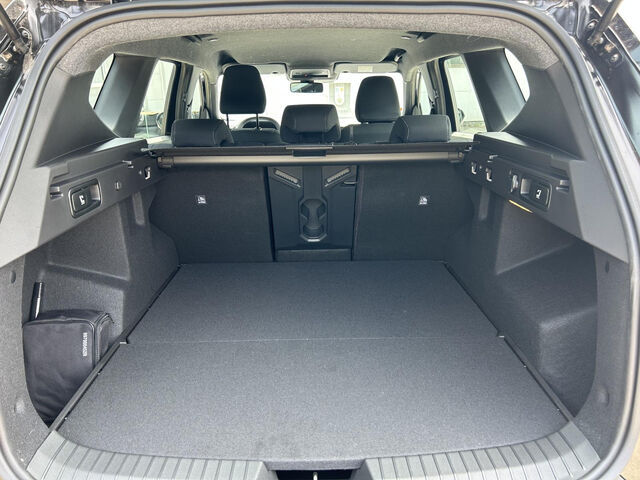 DACIA Bigster Expression TCe 140 SHZ KLIMAAUT. KAMERA Ansicht 11 für Fahrzeugdetailseite