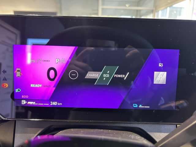 RENAULT Clio Evolution Full Hybrid E-Tech 160 SHZ GOOGLE Ansicht 14 für Fahrzeugdetailseite