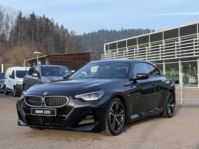 BMW 220 i CoupÃ© M Sport Parkassis Plus H/R Inno Ansicht 4 für Fahrzeugdetailseite