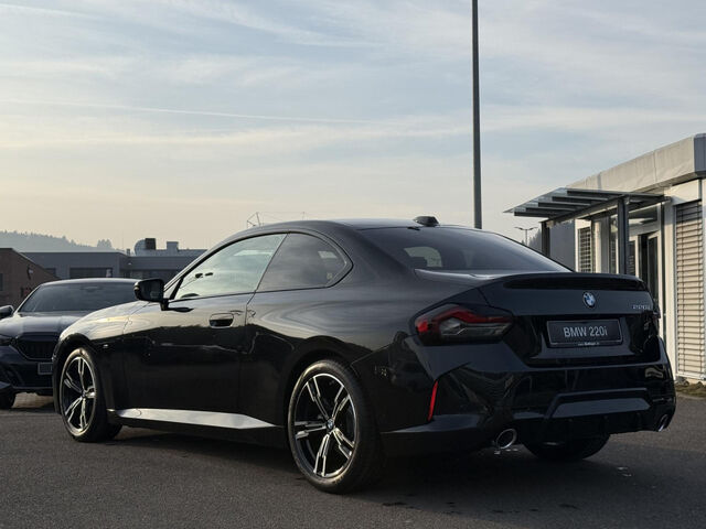 BMW 220 i CoupÃ© M Sport Parkassis Plus H/R Inno Ansicht 6 für Fahrzeugdetailseite