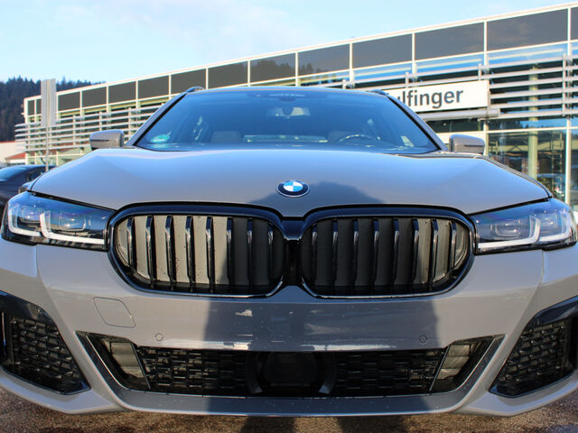 BMW 530 e xDr.T. M Sport ACC Kamera Lenkradh.HiFi AHK Ansicht 4 für Fahrzeugdetailseite