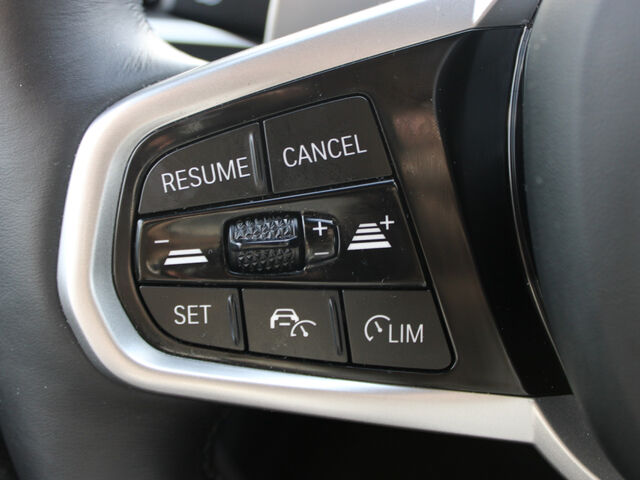 BMW 320 i T.M Sport PanoD.AHK ACC HUD Lenkradh.Park+ Ansicht 13 für Fahrzeugdetailseite