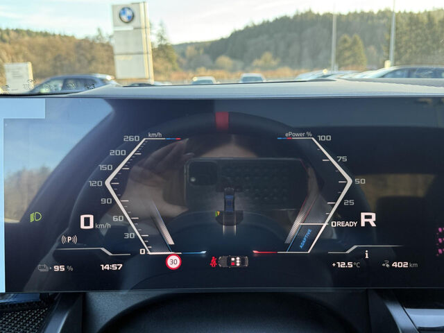 BMW i5 M60 xDrive Limo M Sport Pro B&W AHK Pano Komf.z Ansicht 15 für Fahrzeugdetailseite