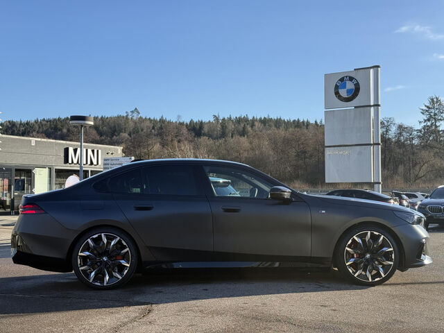 BMW i5 M60 xDrive Limo M Sport Pro B&W AHK Pano Komf.z Ansicht 7 für Fahrzeugdetailseite