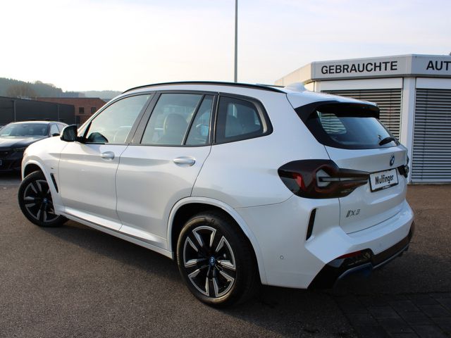 BMW iX3 M Sport Inspiring Driv-Ass-Prof. Ad-LED AHK Ansicht 4 für Fahrzeugdetailseite