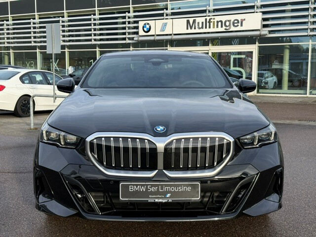 BMW 530 e xDrive Limo M Sport InnoPaket H/K DrivAss Plu Ansicht 3 für Fahrzeugdetailseite