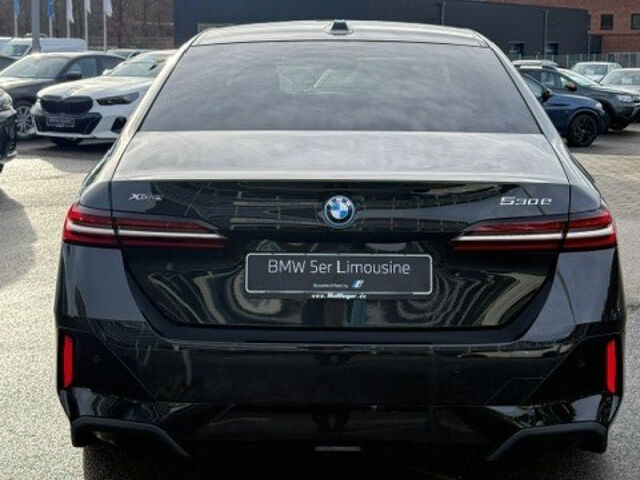 BMW 530 e xDrive Limo M Sport InnoPaket H/K DrivAss Plu Ansicht 6 für Fahrzeugdetailseite