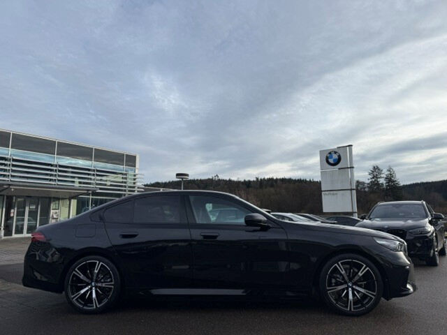 BMW 530 e xDrive Limo M Sport InnoPaket H/K DrivAss Plu Ansicht 9 für Fahrzeugdetailseite