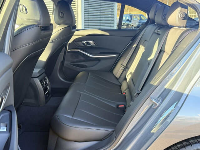 BMW 320 d xDrive M Pro LED HUD Parkassist Plus Lenkradh Ansicht 12 für Fahrzeugdetailseite