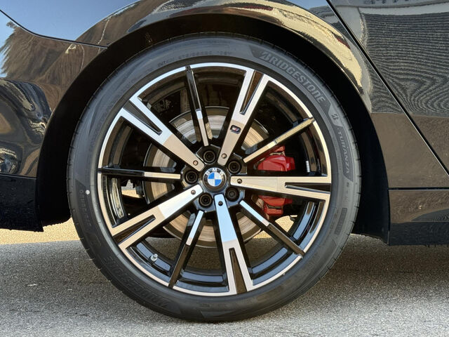 BMW 520 d xdrive Limo M Sport Pro B&W AHK HUD Lenkradhe Ansicht 11 für Fahrzeugdetailseite