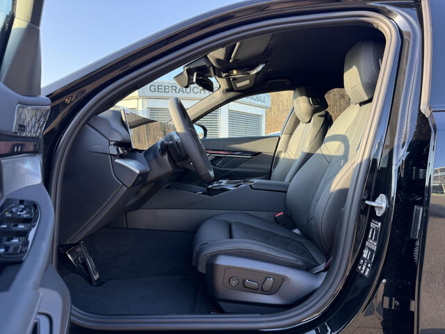 BMW 520 d xdrive Limo M Sport Pro B&W AHK HUD Lenkradhe Ansicht 12 für Fahrzeugdetailseite