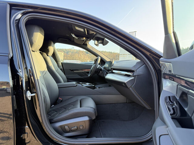 BMW 520 d xdrive Limo M Sport Pro B&W AHK HUD Lenkradhe Ansicht 14 für Fahrzeugdetailseite