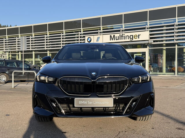 BMW 520 d xdrive Limo M Sport Pro B&W AHK HUD Lenkradhe Ansicht 3 für Fahrzeugdetailseite